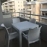 Belleview 3 *