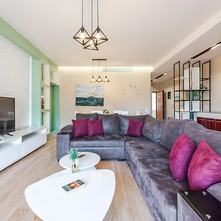 Belleview 3 * Vlorë