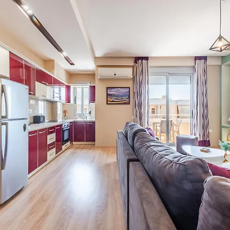 Belleview 3